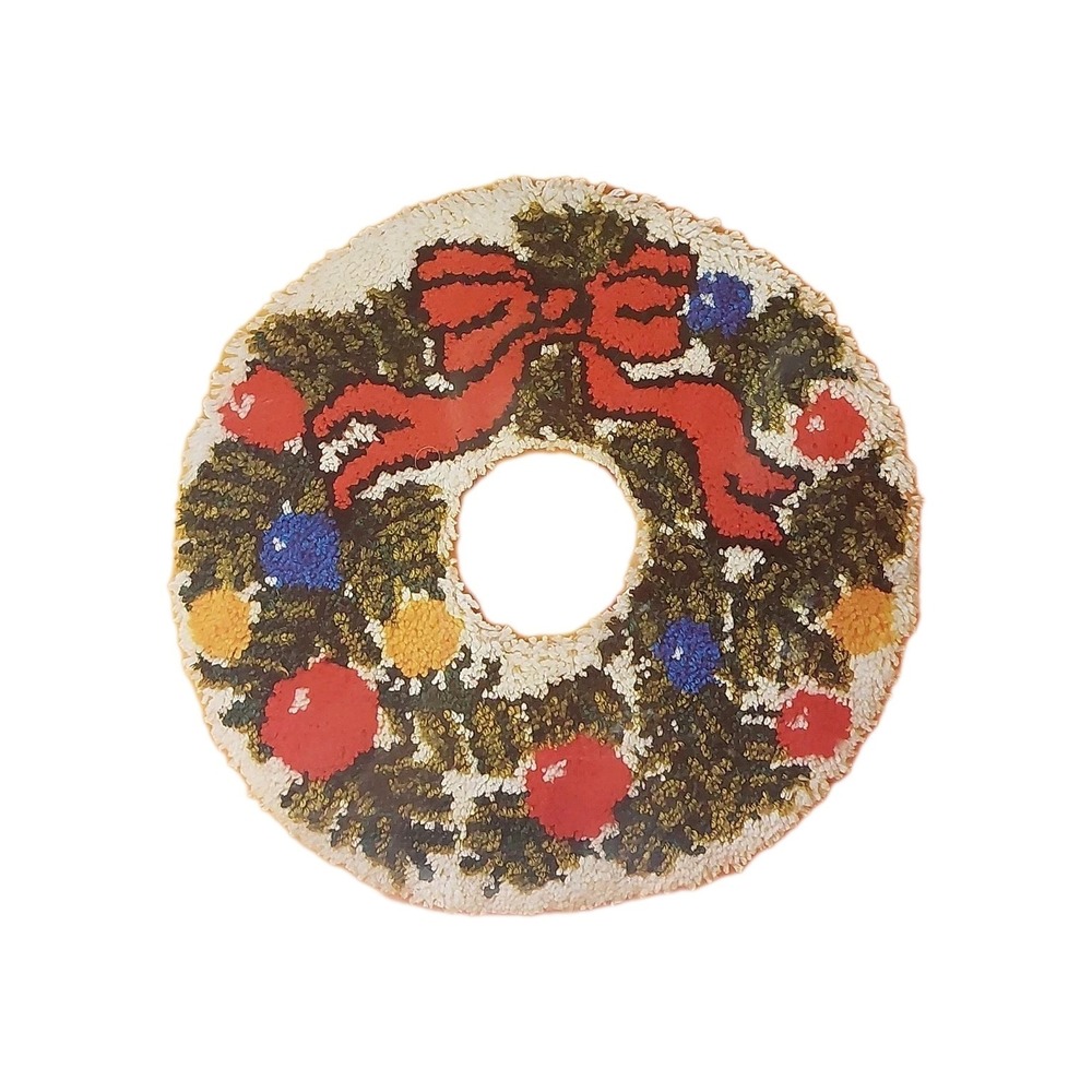 Vintage MALINA Latch Hook Kit CHRISTMAS Bow Wreath 24 inch Round #42/01